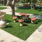 Dvori Lapad