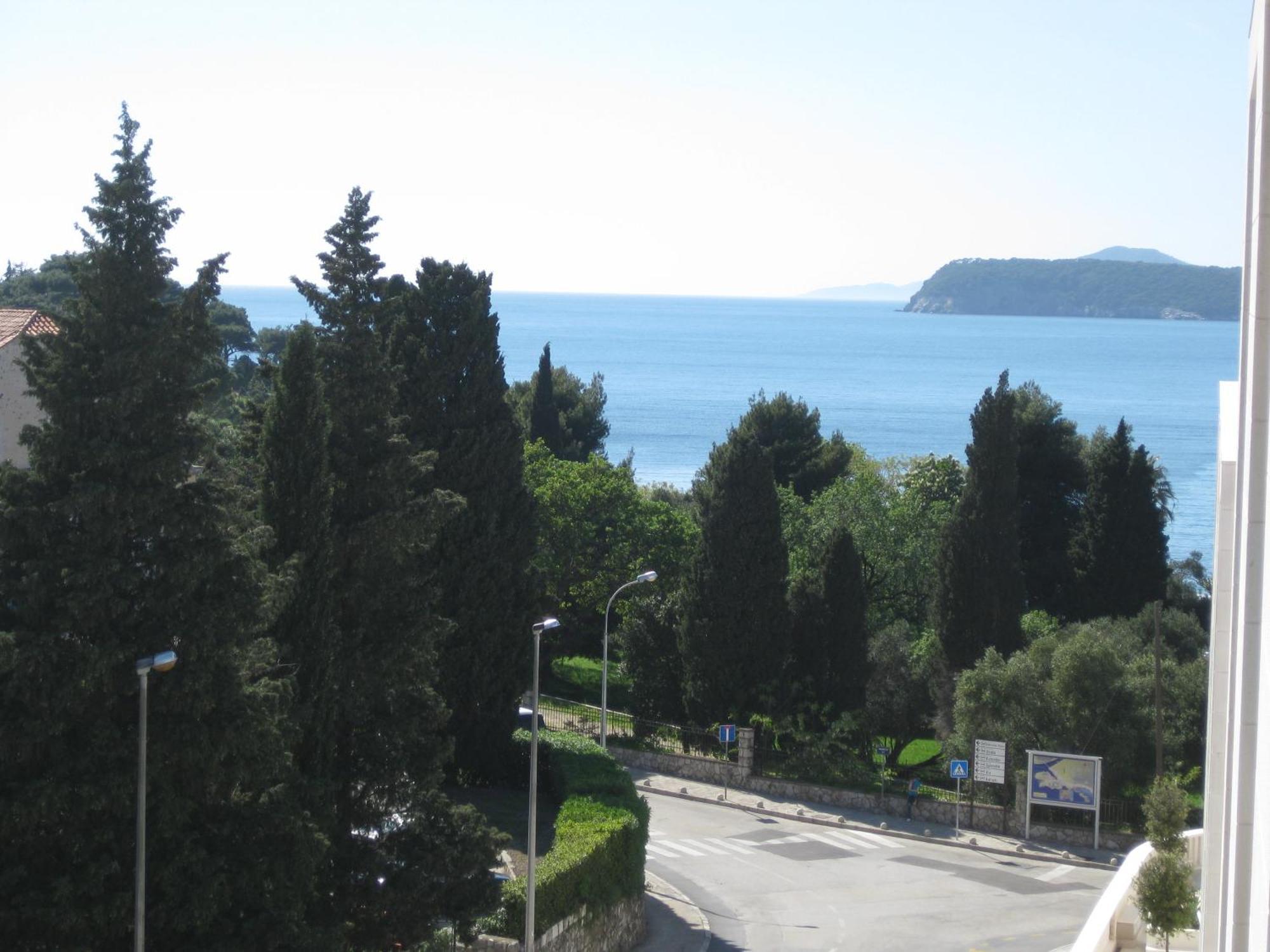 Dvori Lapad Apartment *